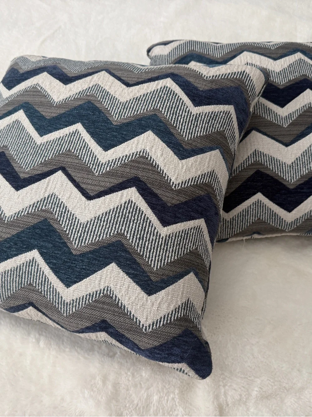 Set of 2 Chevron-Zig Zag Decor Throw Pillows